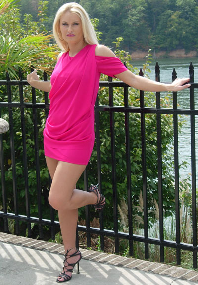 Petite Fashion 2011 on Tennessee Designer Relaunches Petite Only Fashion Line